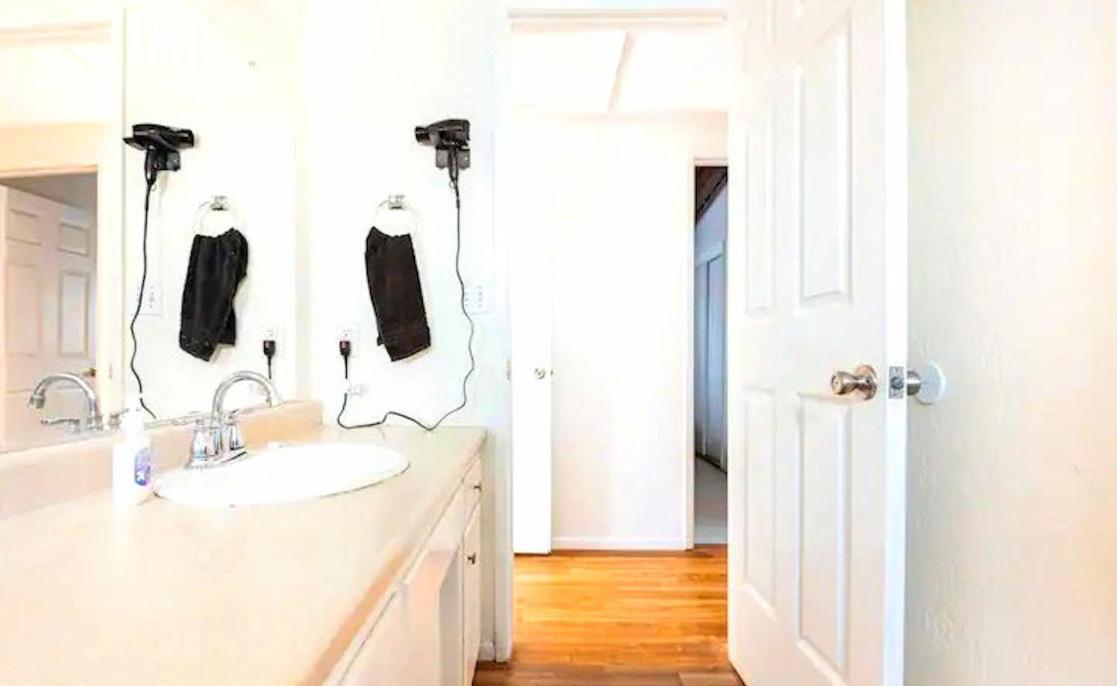 Oceano: Short Walk To Beach, 4 Bedroom 2 Bath, Private House! Across Street From Park & Pond Exterior foto